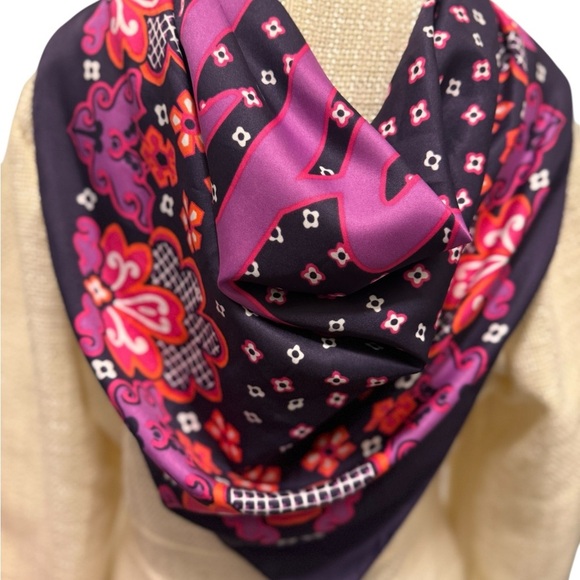 Juicy Couture Purple and Pink Floral Scarf - Picture 5 of 8